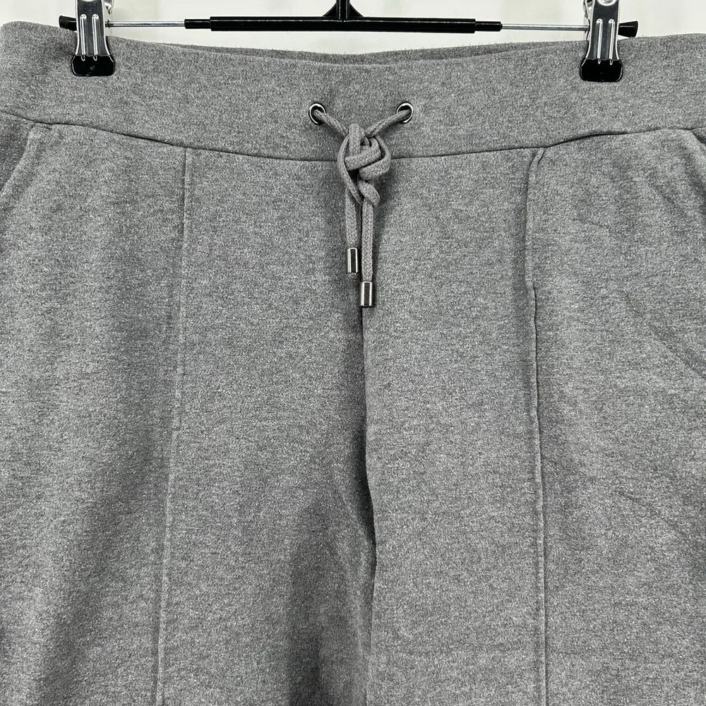 Croft & Barrow Womens M Capri‎ Sweatpants Gray Drawstring Stretch Pockets Travel
